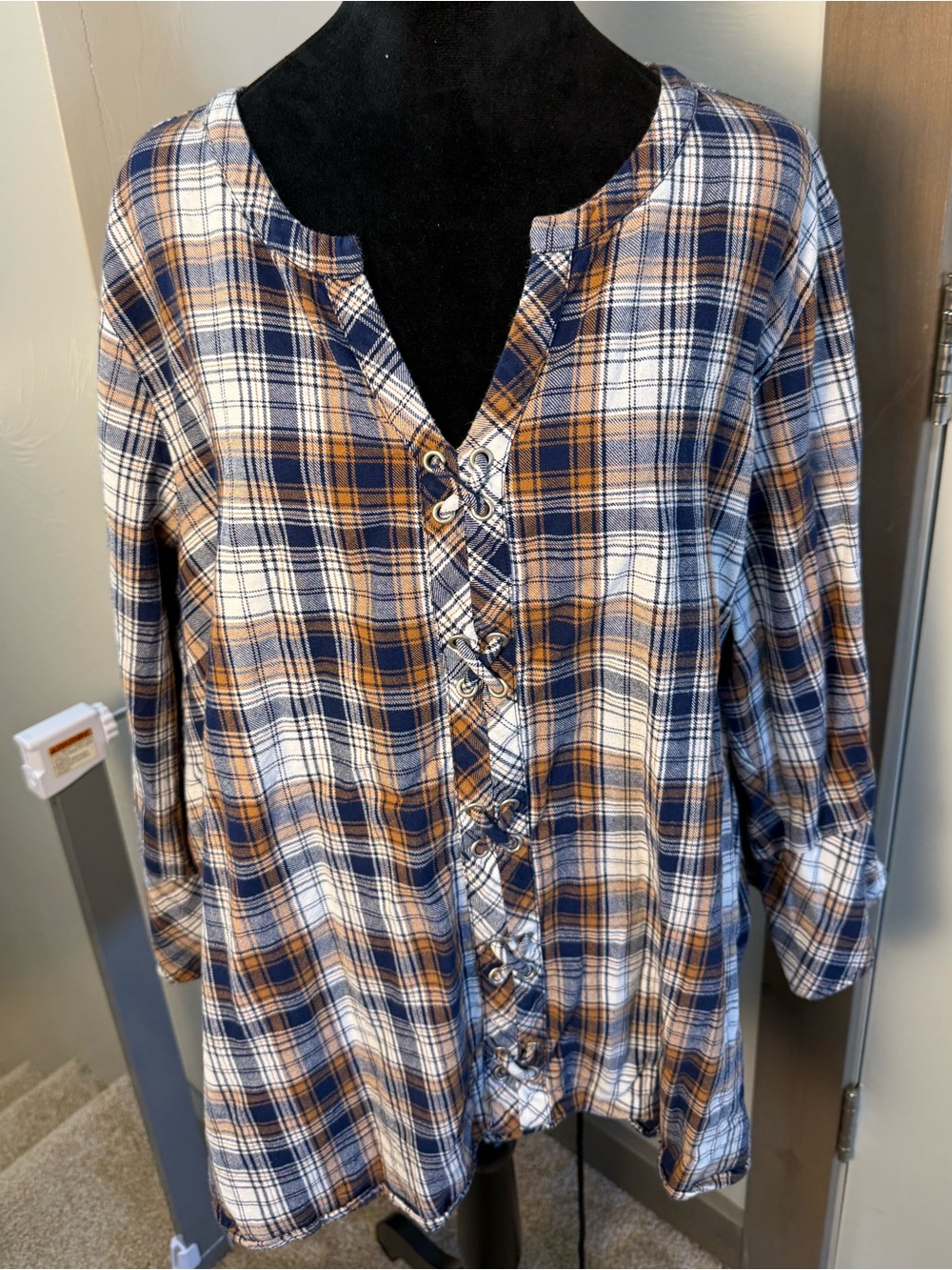 Skies are Blue Curvy Plaid Lace Up Plaid Blouse‎ Top V-Neck Fall Tunic Long 3X